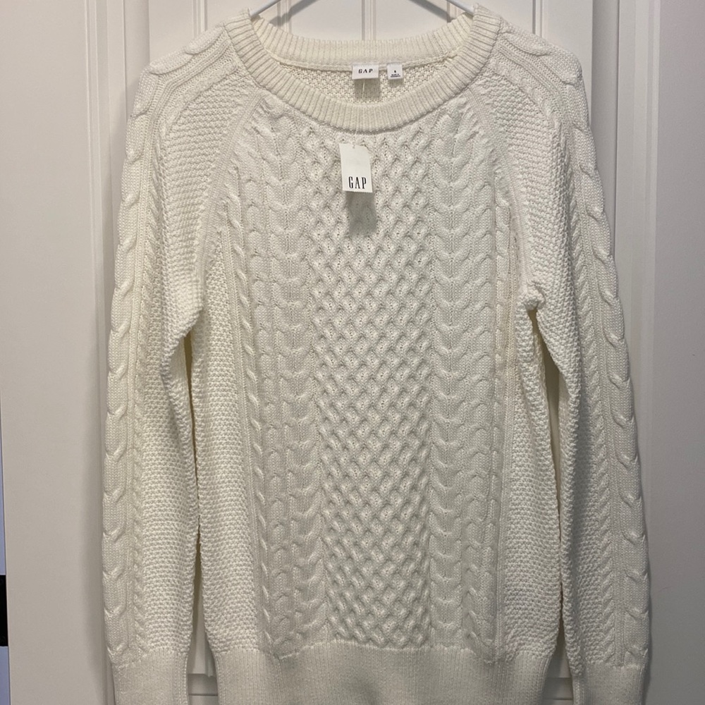 NWT White Gap Sweater - Small